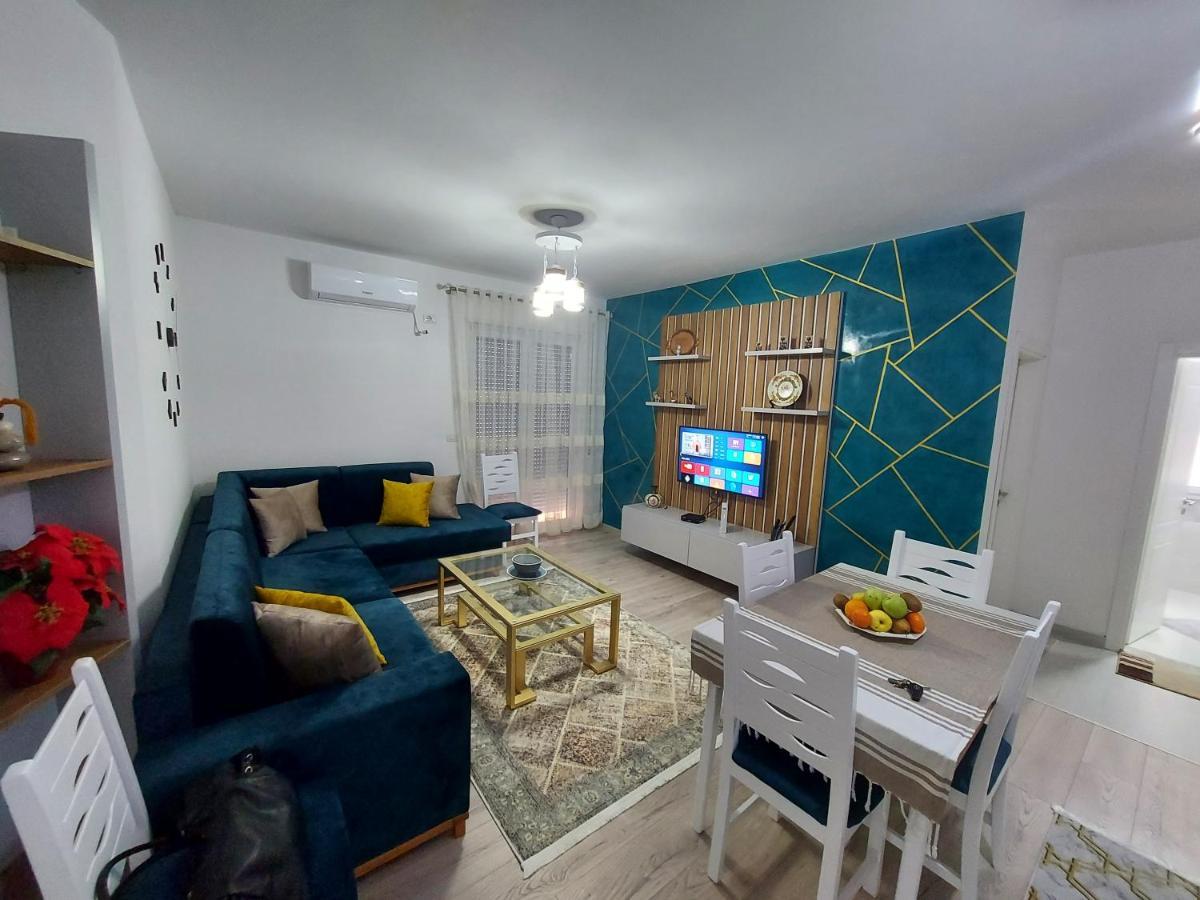 Denis Comfort Apartment Shkoder Bagian luar foto