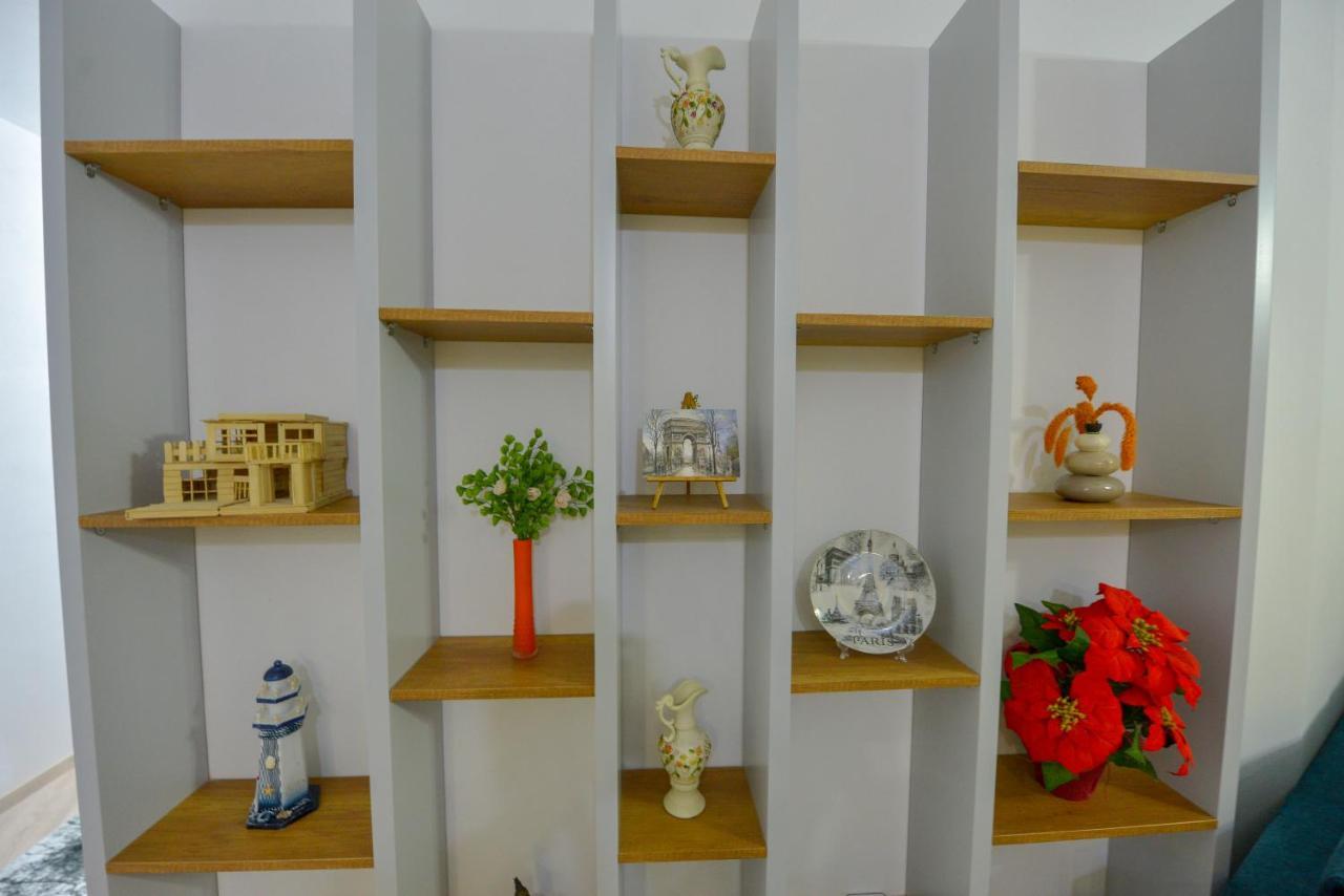 Denis Comfort Apartment Shkoder Bagian luar foto