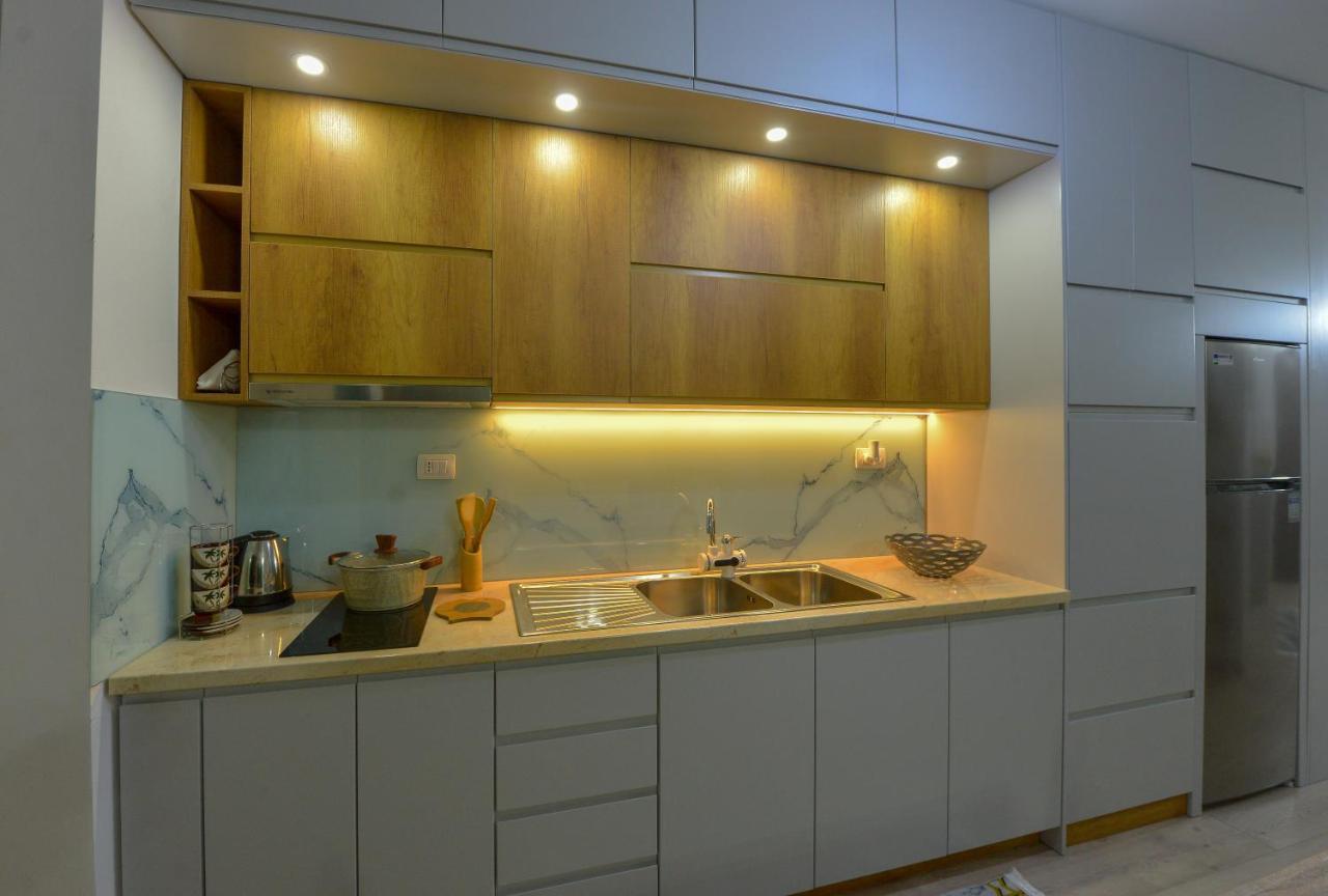Denis Comfort Apartment Shkoder Bagian luar foto