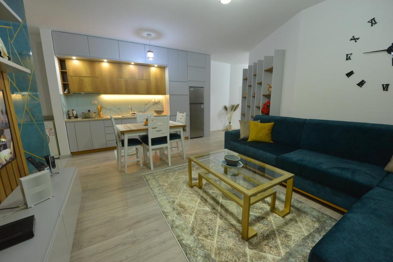 Denis Comfort Apartment Shkoder Bagian luar foto